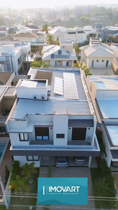 Sobrado para venda possui 330 metros quadrados com 4 quartos em Swiss Park - Campinas - SP