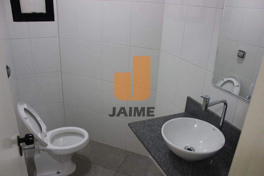 EXCELENTE OPORTUNIDADE DE CONJUNTO COMERCIAL! SUPER LOCALIZAÇÃO!