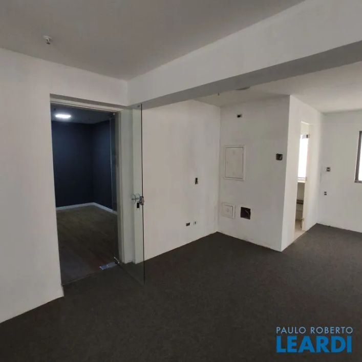 CONJ. COMERCIAL - JARDIM AMÉRICA - SP