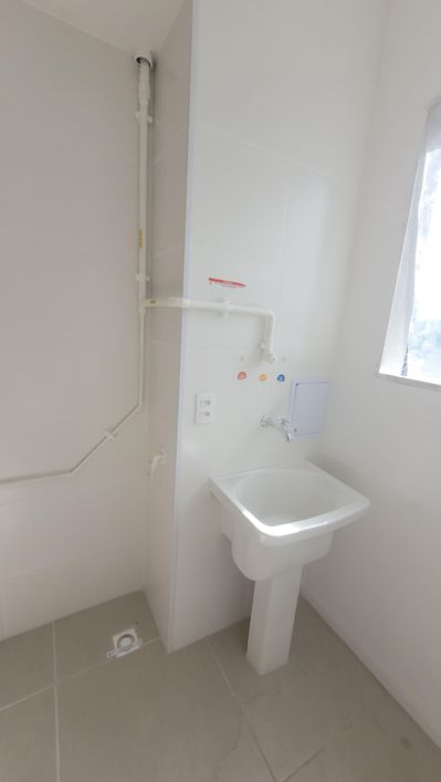 Apartamento para venda possui 56 metros quadrados com 2 quartos em Jacarepaguá - Rio de Janeiro - RJ