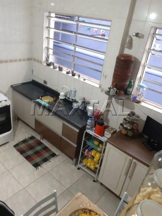 Sobrado 168 m² à venda em Santana, 5 dormitórios, 3 banheiros, quintal com churrasqueira, 2 vagas.