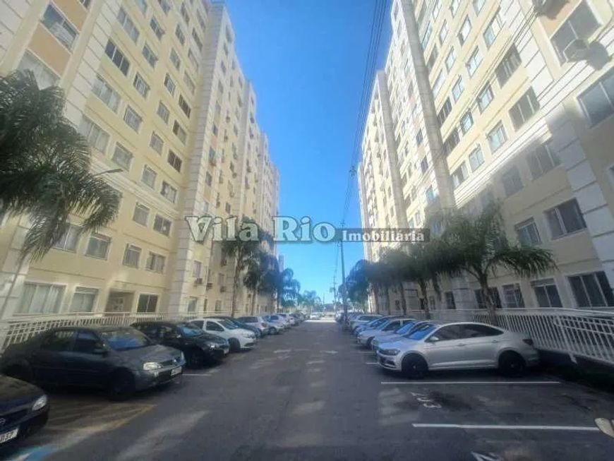 Apartamento localizado em um dos melhores condomínios do bairro, próximo ao metrô.