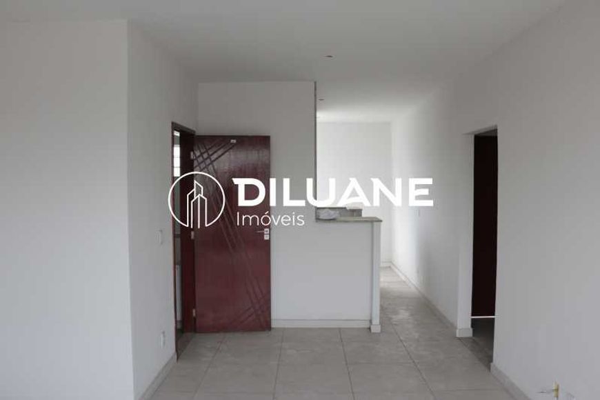 Diluane Imóveis Vende. Praça BrauhPrensa. Porto Novo.Excelente sobrado. Sacada. garagem 3 carros pr