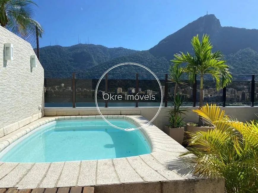 Cobertura com Vista Panorâmica à Venda - Lagoa