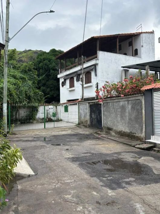 Excelente Casa Duplex á venda R$ 450.000,00 - Barro vermelho - São Gonçalo/RJ