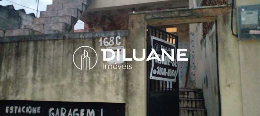 Diluane Imóveis Vende. Porto Novo. Casa antiga. Não aceita carta de crédito.