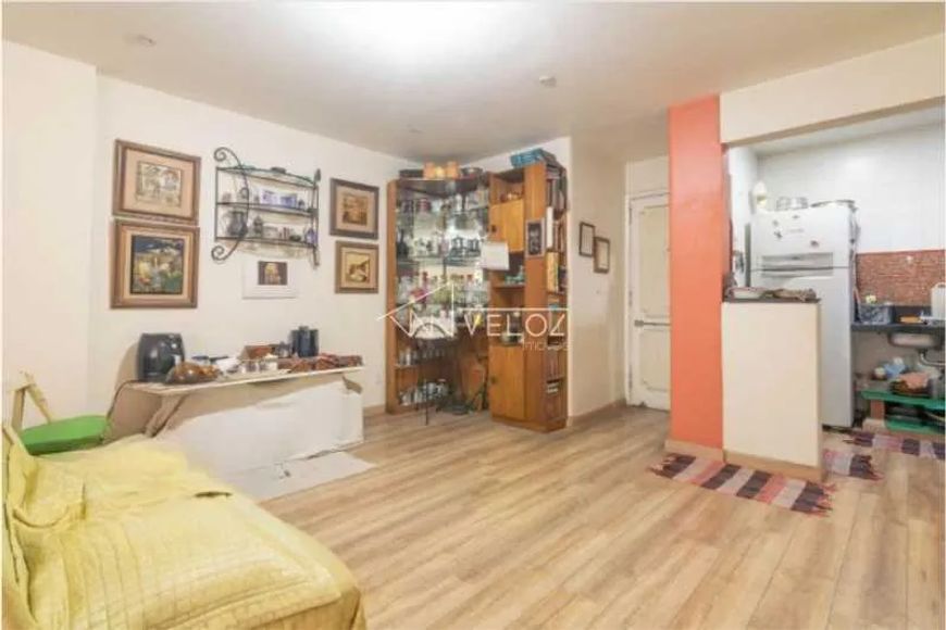 Apartamento - Térreo / Residencial / Laranjeiras