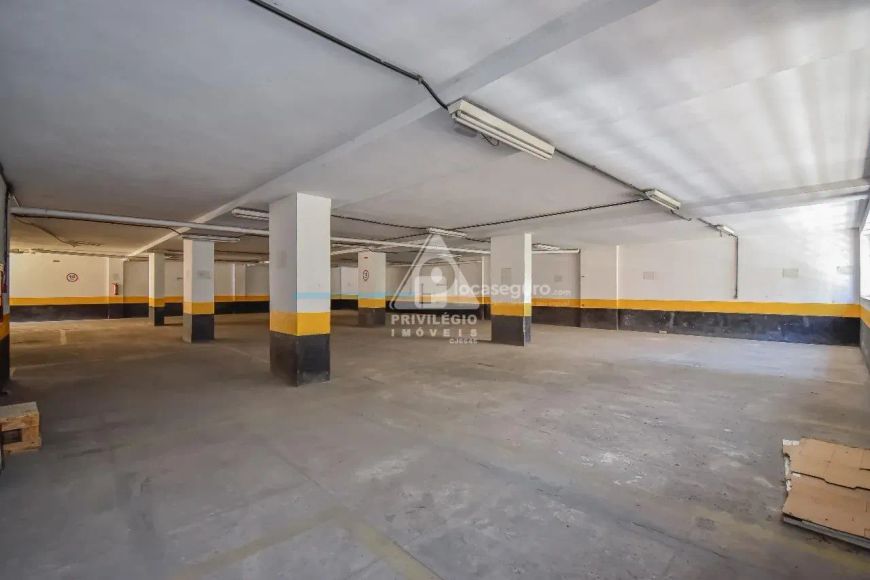 Andar com 700 m² em Botafogo disponível para locação