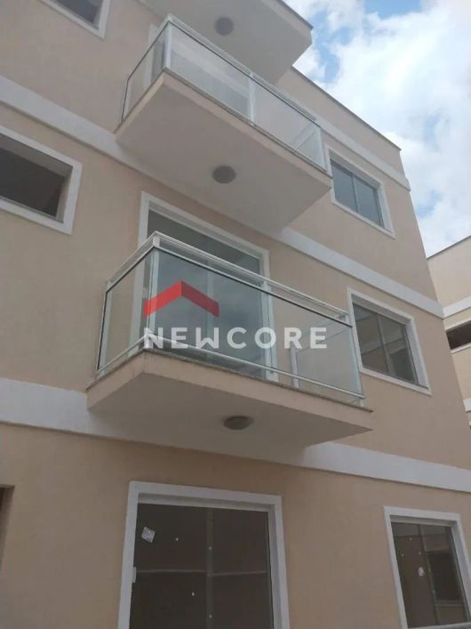 Apartamento em Rua Waldemar Fernandes Ferrugem - Coelho - São Gonçalo/RJ