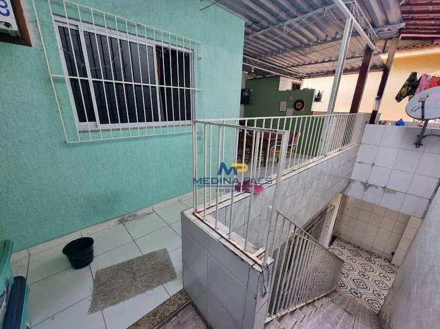 Sobrado com 2 dormitórios à venda, 75 m² por R$ 260.000,00 - Porto Novo - São Gonçalo/RJ