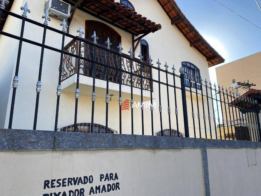 Casa com 3 Quartos à venda, 168 m² por R$ 550.000 - Santa Catarina - São Gonçalo/RJ