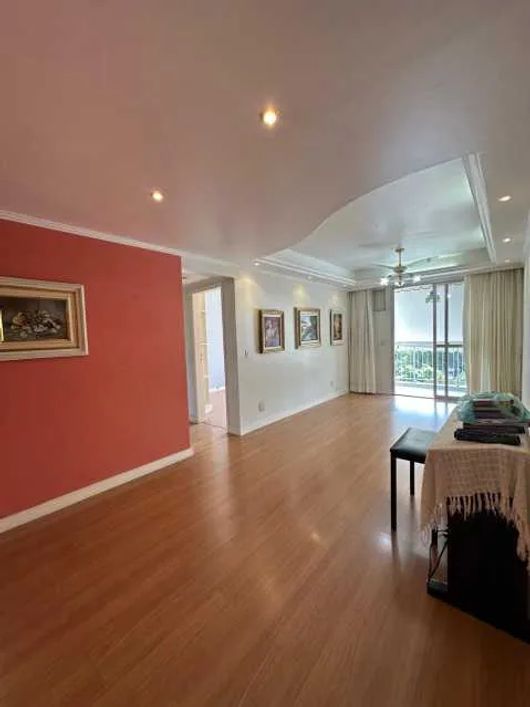 Apartamento : Padrão / Residencial / Tanque