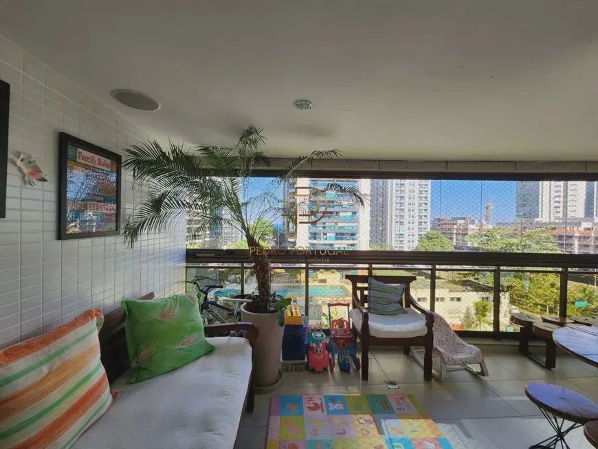 Imóvel para venda possui 140 metros quadrados com 4 quartos em Barra da Tijuca - Rio de Janeiro - RJ