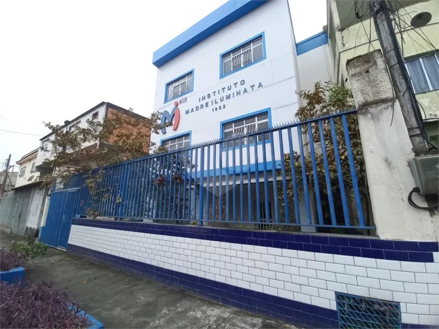 Prédio inteiro à venda em Jardim Alcântara - RJ