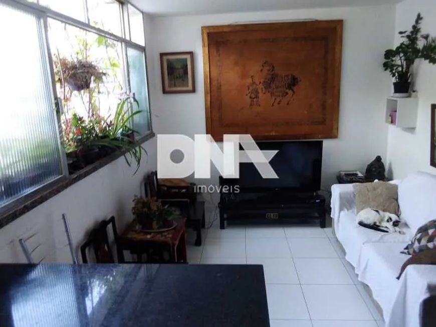 Aconchegante Duplex no coração do Leblon!!