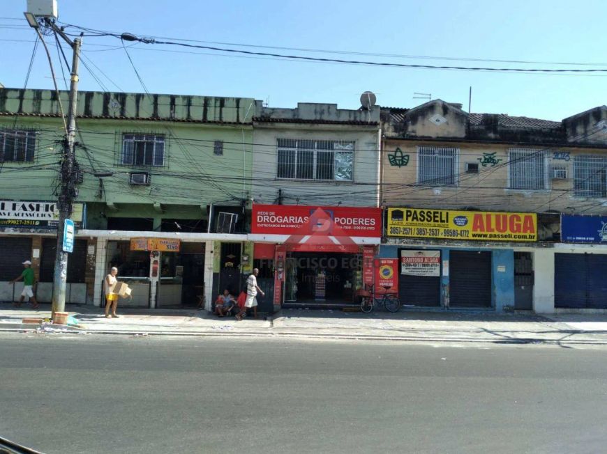 Loja comercial no centro do Paraíso conjugada com apartamento na parte superior.
