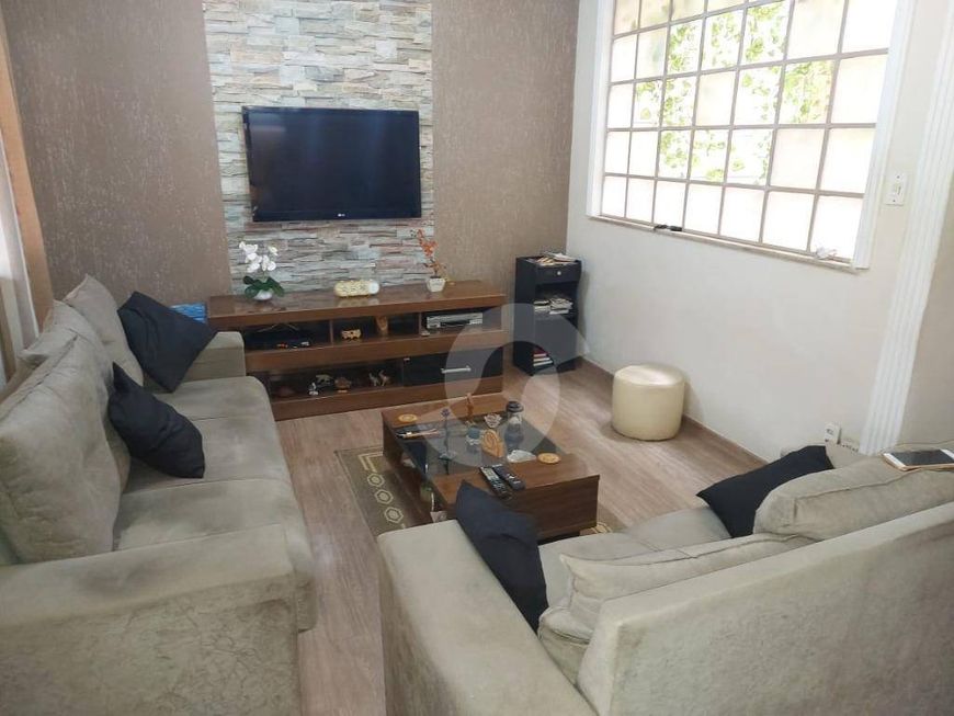 Casa com 6 dormitórios à venda, 300 m² por R$ 550.000,00 - Porto Novo - São Gonçalo/RJ