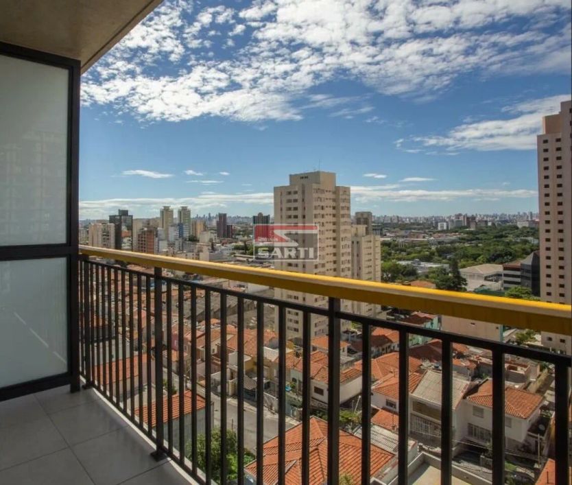 OTIMO APARTAMENTO METRO SANTANA LAZER