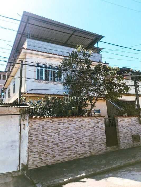 Excelente casa de 3 quartos, 250m² por R$ 315.000,00 - Barro Vermelho - São Gonçalo/RJ
