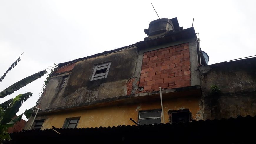 01 casa ,02 kitinetes e sobrado com 360 mts Porto Novo - São Gonçalo - RJ