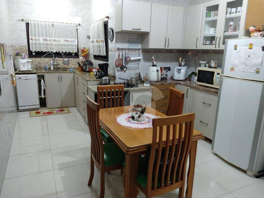 Casa com 5 dormitórios à venda, 420 m² por R$ 400.000,00 - Coelho - São Gonçalo/RJ