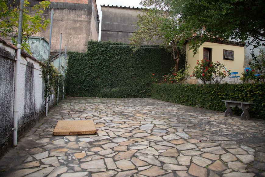Casa para venda tem 120 m² com 3 quartos em Vila Lage - São Gonçalo - RJ
