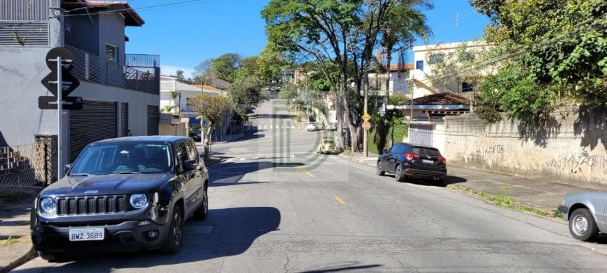 Oportunidade! Terreno de 924 m², com projeto para prédio