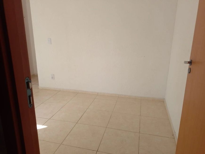 Imóvel para venda possui 47 metros quadrados com 2 quartos em Vila Lage - São Gonçalo - RJ