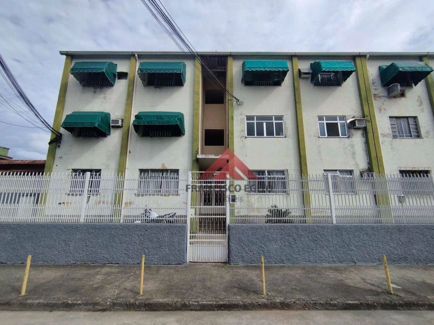 Apartamento com 2 dormitórios para alugar, 50 m² por R$ 800/mês - Boaçu - São Gonçalo/RJ