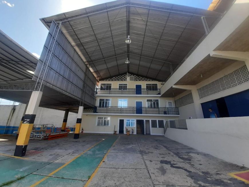 Galpão/Depósito/Armazém para aluguel possui 2800 metros quadrados em Laranjal - São Gonçalo - RJ