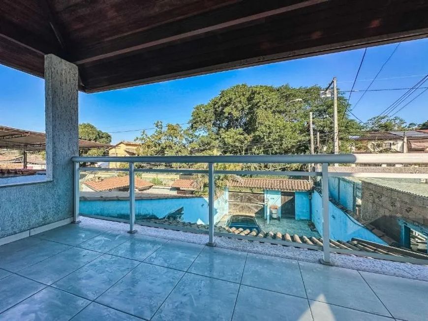 Casa à venda em São Gonçalo-RJ, Maria Paula: 2 quartos, 2 suítes, 1 sala, 2 banheiros, 4 vagas, 150m