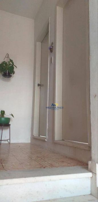Sobrado com 2 dormitórios à venda por R$ 210.000,00 - Tenente Jardim - São Gonçalo/RJ