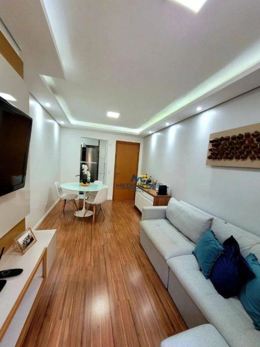 Apartamento com 3 dormitórios à venda, 65 m² por R$ 320.000,00 - Maria Paula - São Gonçalo/RJ