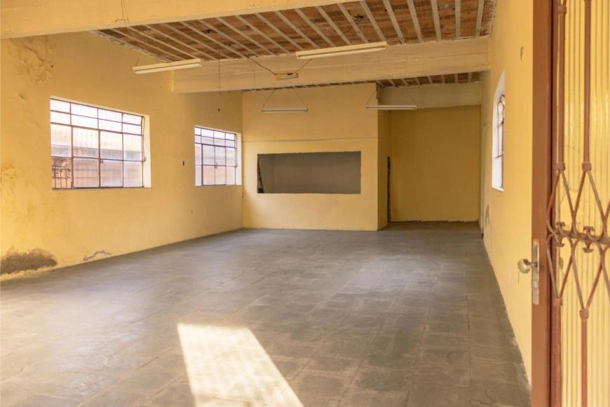Ponto Comercial para Venda em São Gonçalo, Jardim Catarina, 1 dormitório, 1 banheiro
