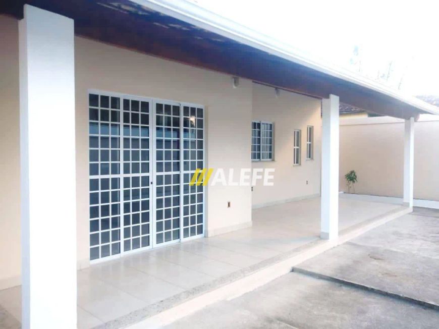 Casa com 2 dormitórios à venda, 174 m² por R$ 250.000,00 - Monjolo - São Gonçalo/RJ
