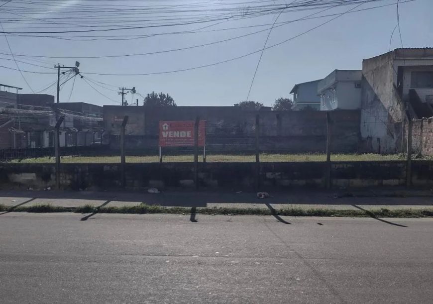 EXCELENTE OPORTUNIDADE PARA COMÉRCIO - 02 LOTES, EM ESQUINA, COM MEDIÇÃO TOTAL DE 702 M2