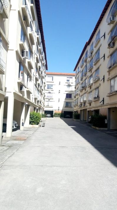 Apartamento para venda tem 60 metros quadrados com 2 quartos em Barro Vermelho - São Gonçalo - RJ