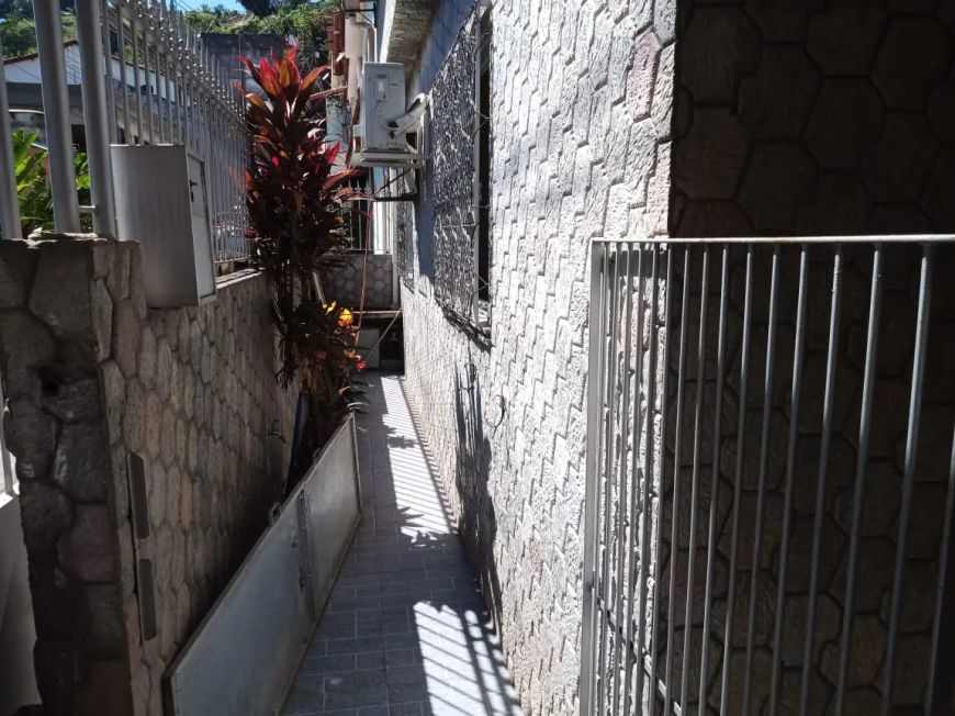 Porto Velho- Vazia- Casa Sala- 02- Qt.s- Gar- Só R$230.000,00