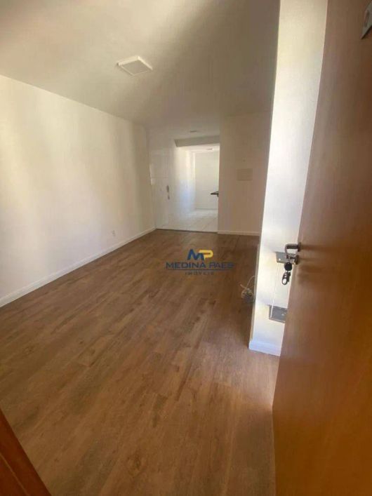 Apartamento com 2 dormitórios à venda, 60 m² por R$ 190.000,00 - Maria Paula - São Gonçalo/RJ