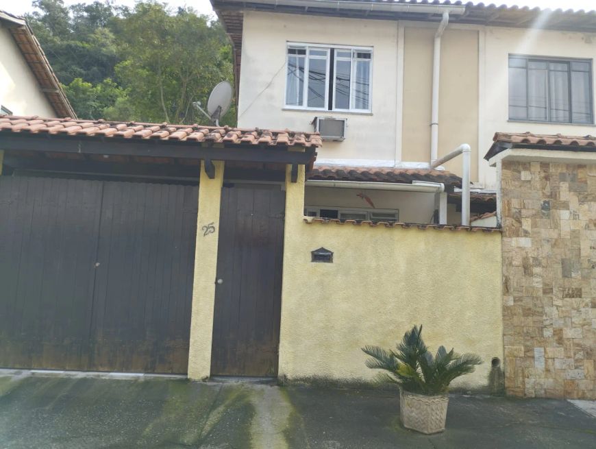 Imóvel para venda possui 66 m² com 2 quartos em Engenho Pequeno - São Gonçalo - RJ