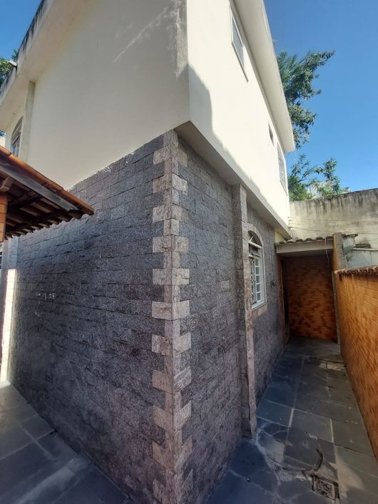 Vendo casa duplex com 68 m² com 2 quartos em Barro Vermelho - São Gonçalo - RJ