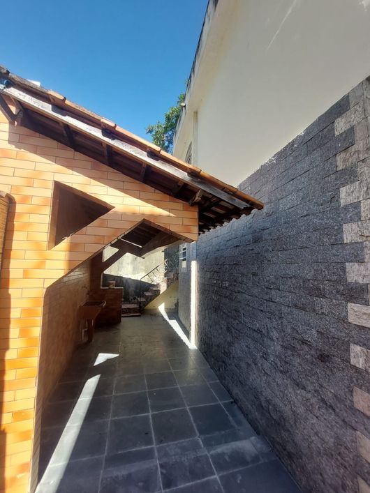 Vendo casa duplex com 68 m² com 2 quartos em Barro Vermelho - São Gonçalo - RJ