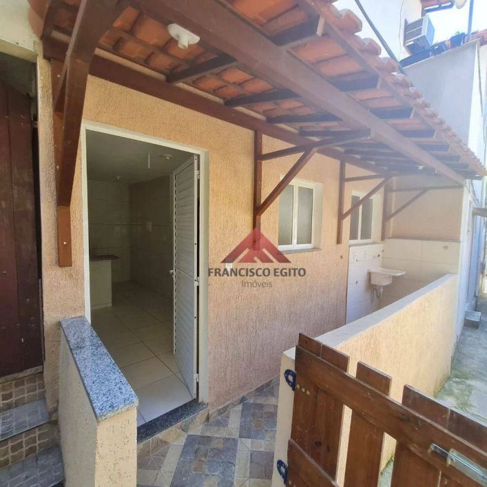 Casa com 2 quartos para alugar, 42m por 680,00 reais ao mês - Sete Pontes - São Gonçalo - RJ