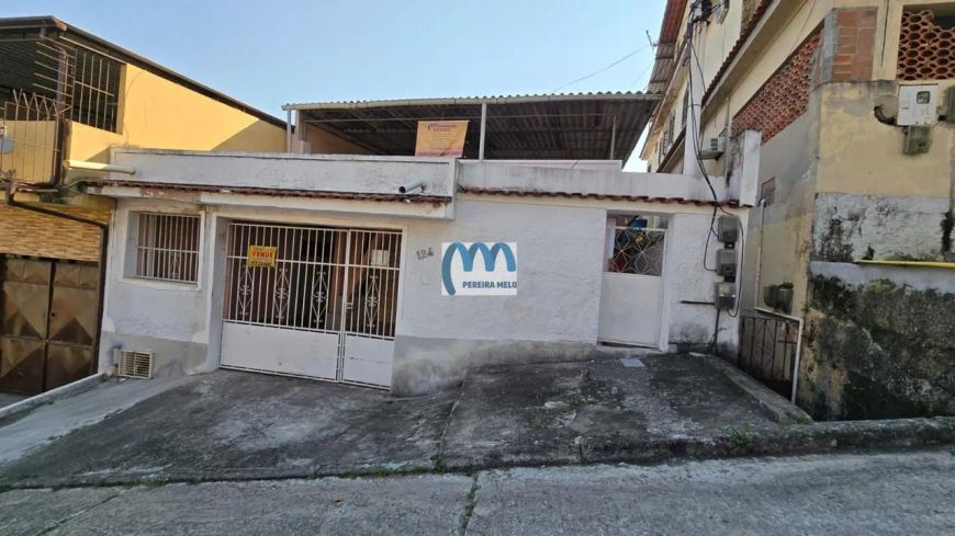Vendo casa + 2 quitinetes pela Caixa Econômica.