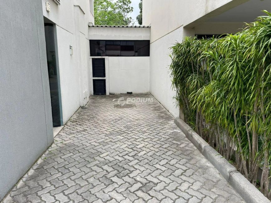 Recreio dos Bandeirantes | Casa Duplex 3 quartos, sendo 2 suites