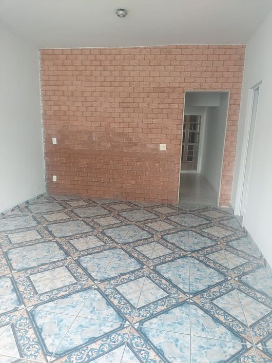 Casa para venda tem 180 m² com 3 quartos em Barro Vermelho - São Gonçalo - RJ