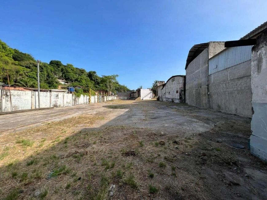 Galpão para alugar de 700m2, FRENTE PARA RJ- 106, Avenida Doutor Eugênio Borges,4505, Rio do Ouro.