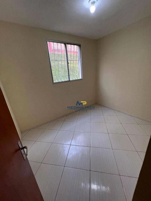 Apartamento com 2 dormitórios à venda, 50 m² por R$ 110.000,00 - Arsenal - São Gonçalo/RJ