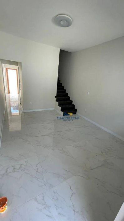 Casa com 2 dormitórios à venda por R$ 285.000,00 - Santa Catarina - São Gonçalo/RJ