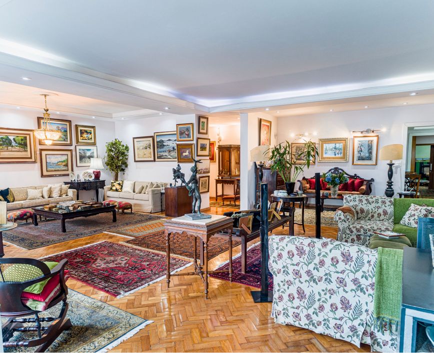Apartamento para venda tem 300 metros quadrados com 4 quartos em Copacabana - Rio de Janeiro - RJ